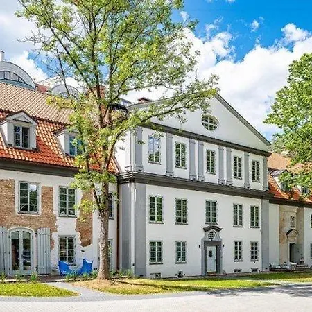 Luxury In Old Town Has Parking Vilnius