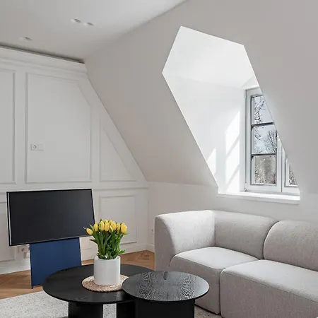 Luxury In Old Town Has Parking Apartment *